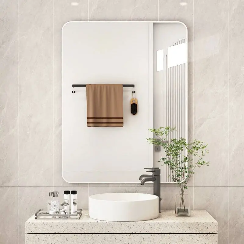 مرآة حائط مربعة الشكل 