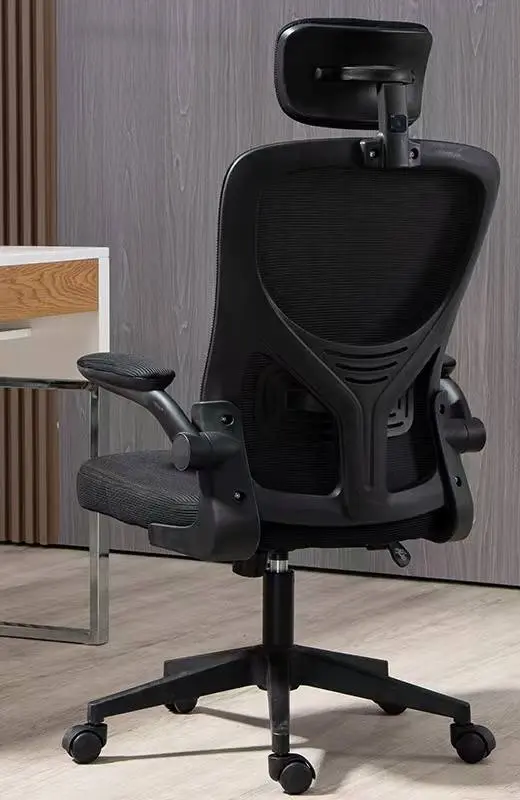 الكرسي المكتبي الملكي – القوة والراحة في تصميم واحد 🖤💼