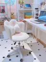 كرسي المكتب والدراسة الكيوت "Paw-Comfort" بتصميم مخلب القط والفيونكة اللطيفة 🐾🎀